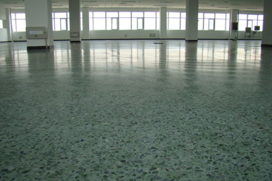 水泥地面硬化剂 什么是水泥地面硬化剂 水泥地面硬化剂